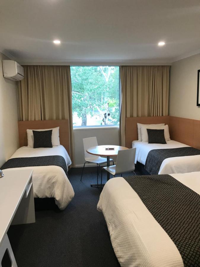 וואנגארטה Parkview Motor Inn And Apartments מראה חיצוני תמונה