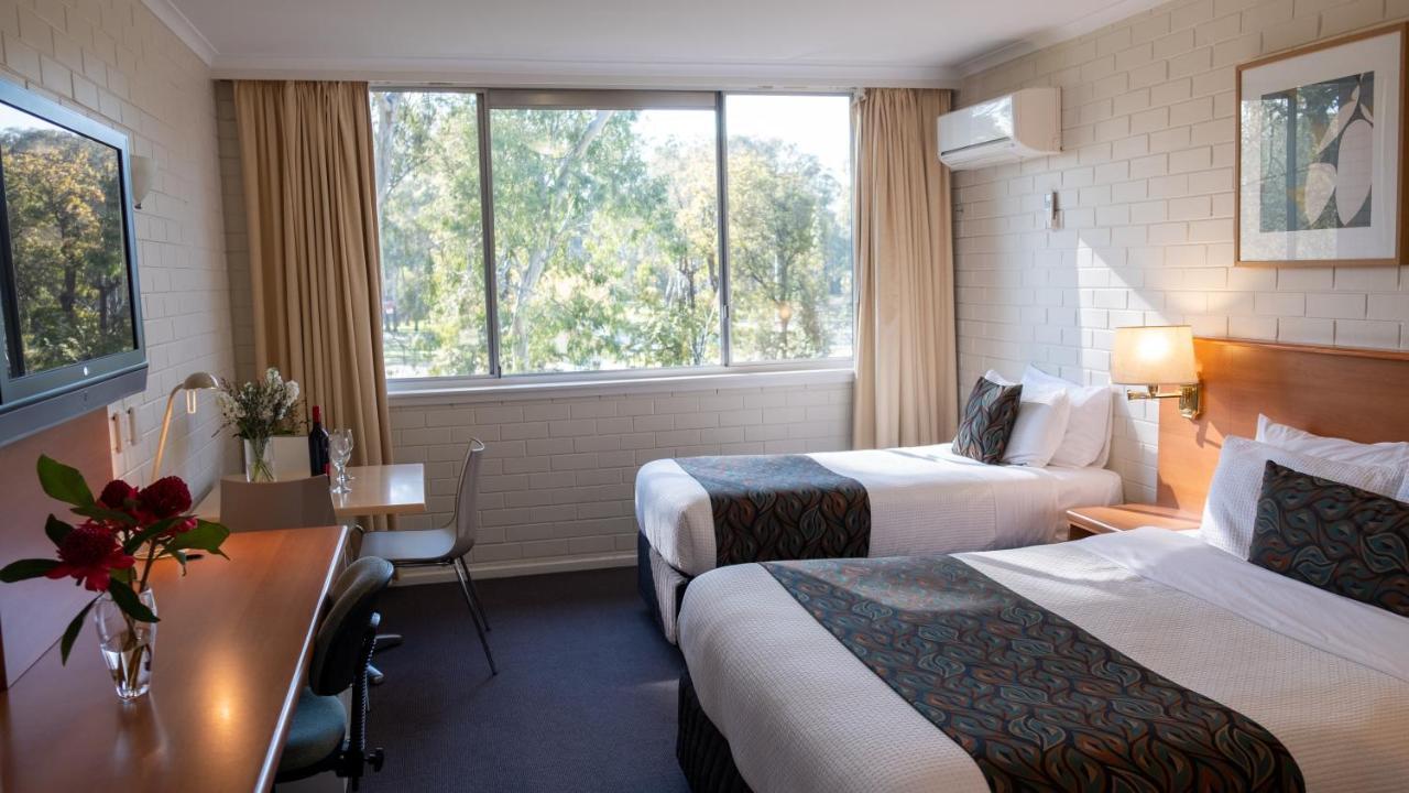 וואנגארטה Parkview Motor Inn And Apartments מראה חיצוני תמונה