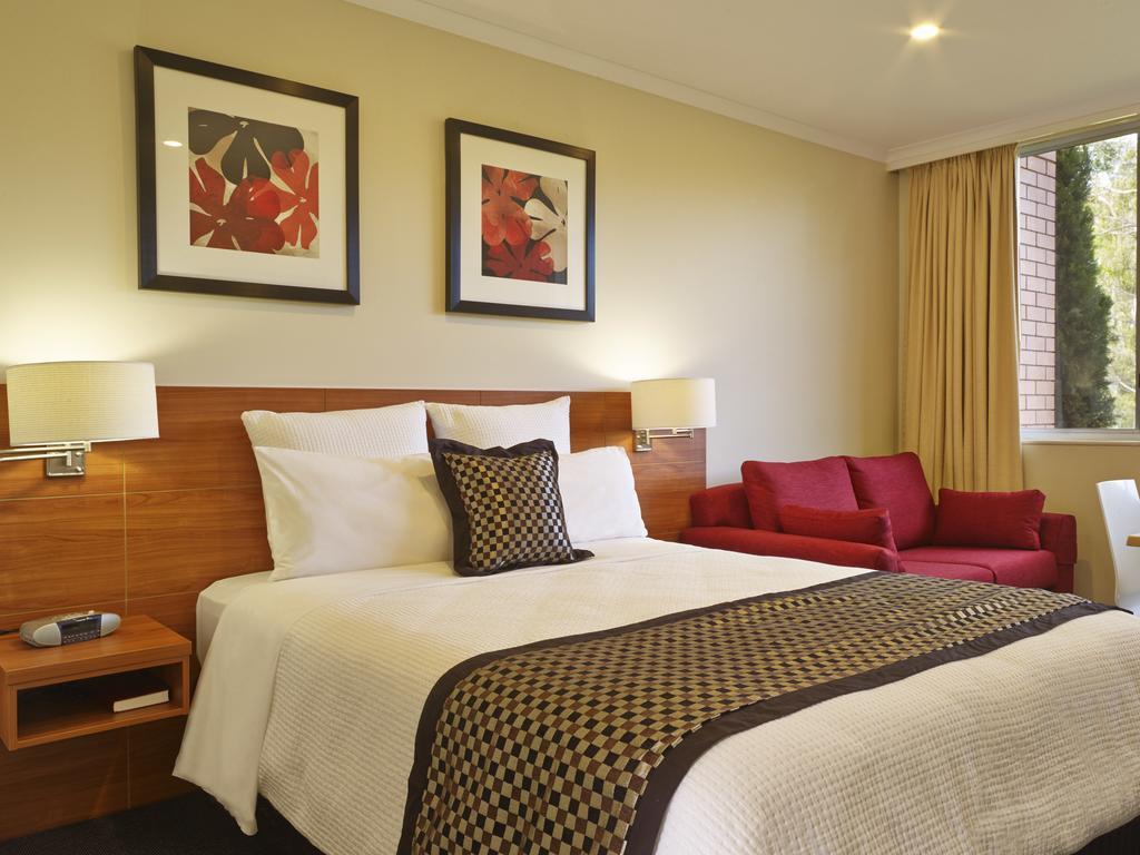 וואנגארטה Parkview Motor Inn And Apartments מראה חיצוני תמונה