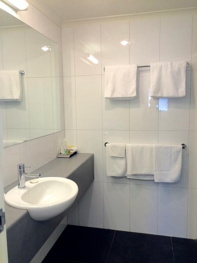 וואנגארטה Parkview Motor Inn And Apartments מראה חיצוני תמונה
