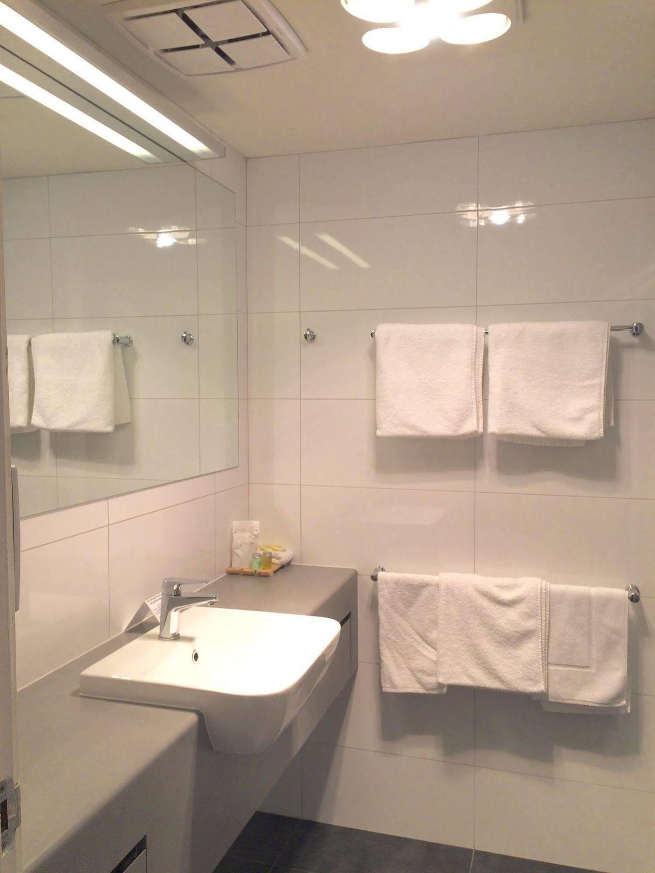 וואנגארטה Parkview Motor Inn And Apartments מראה חיצוני תמונה